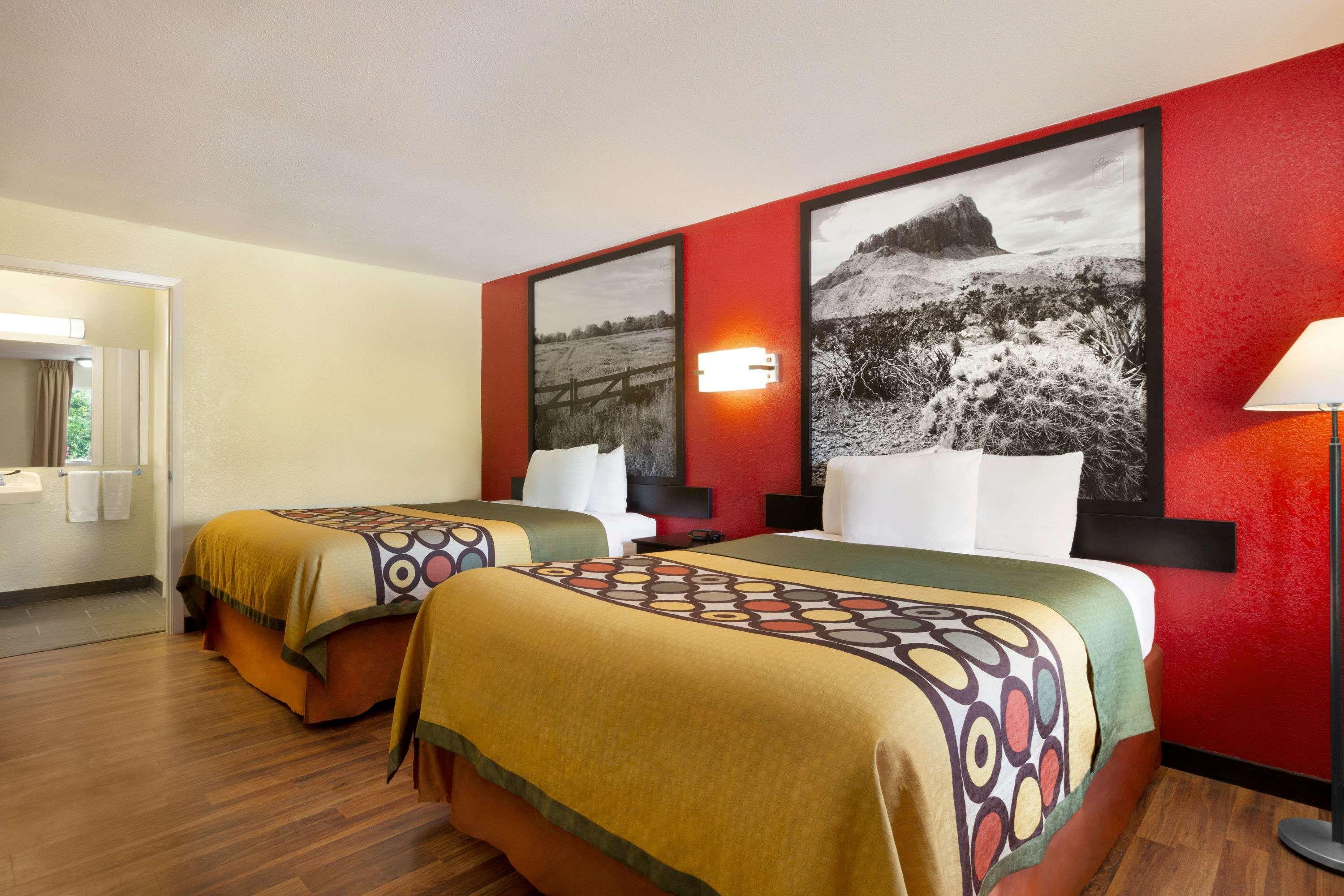 Super 8 By Wyndham Corsicana Extérieur photo