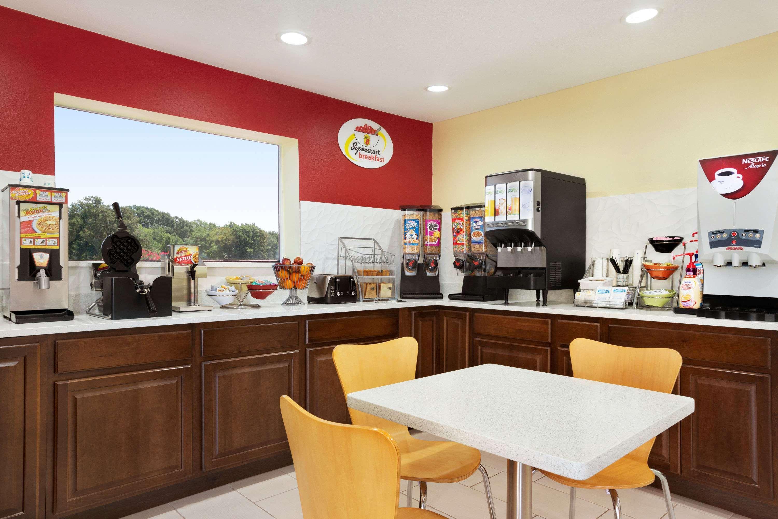 Super 8 By Wyndham Corsicana Extérieur photo