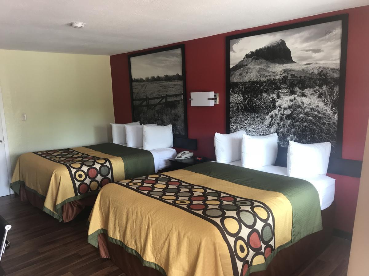 Super 8 By Wyndham Corsicana Extérieur photo